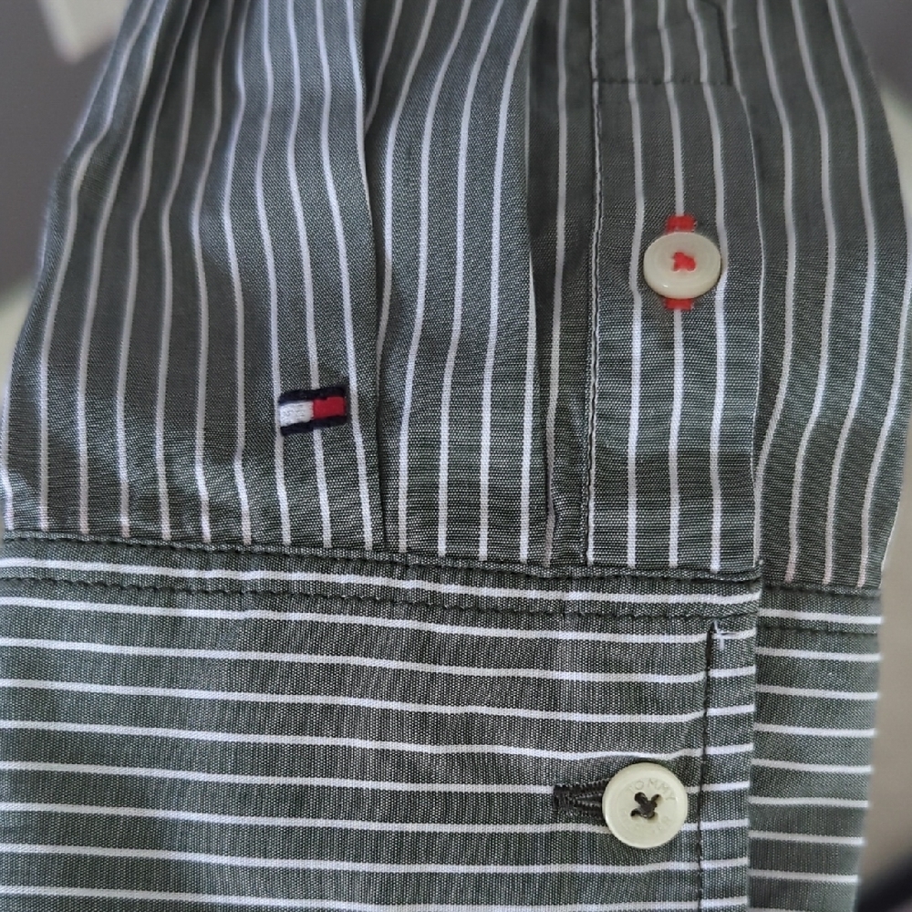 Tommy Hilfiger Grey and White Striped Button Down Shirt - Picture 4 of 11